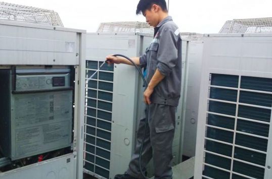 Dịch vụ vệ sinh máy lạnh công nghiệp tại công ty, nhà xưởng, văn phòng uy tín chất lượng